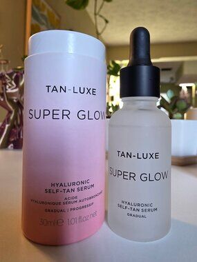 Tan-Luxe Super Glow Hyaluronic Self-Tan Serum